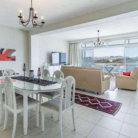 Stunning - Seafront 3-Bedroom 6Th Floor สลีมา ภายนอก รูปภาพ